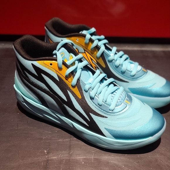 LaMelo ball shoes - Picture 1 of 10